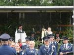 &Uuml;bergabe des Fahnenbandes von den Damen des Vereins
